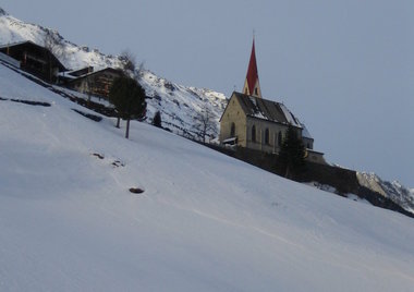 Die verschneite Landschaft