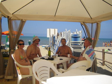 Gemütliches Beisammensein am Strand