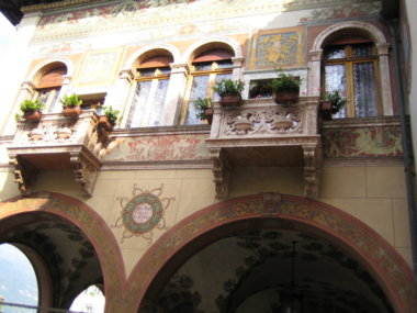 Beeindruckende historische Gebäude in der Altstadt