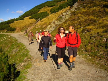 Einige Teilnehmer beim Wandern