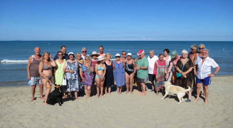 Gruppenfoto am Strand