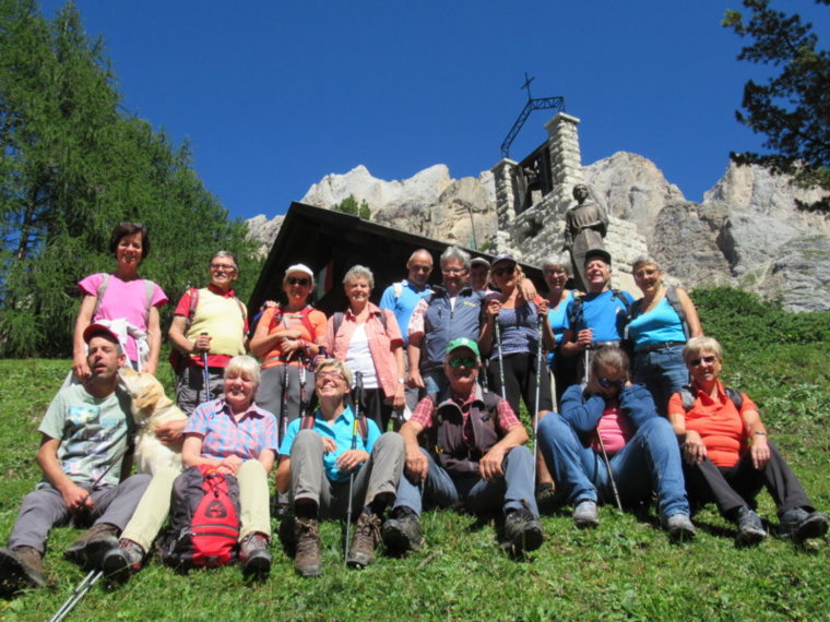 Gruppenfoto bei der Bergwanderwoche 2019